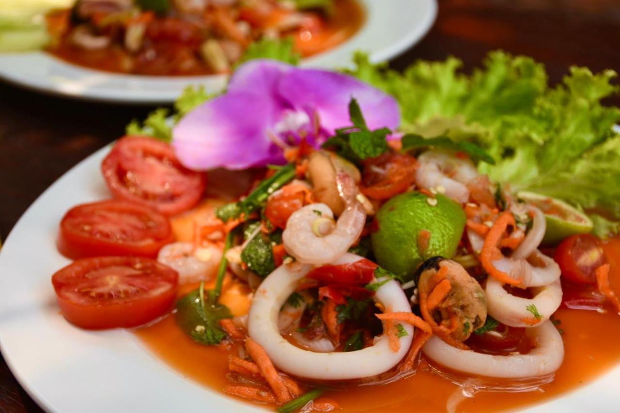 Ban Rai Jai Chaem - Spa Cafe & Homestay 외부 사진